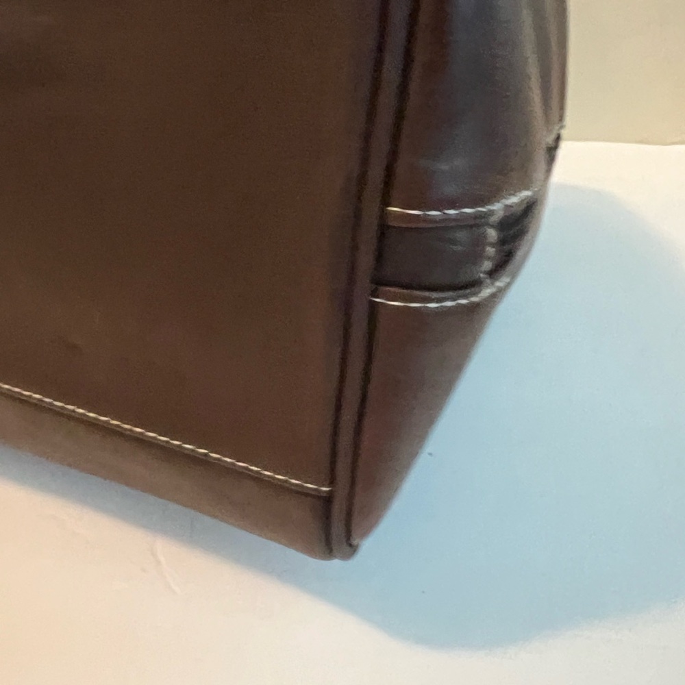 Levenger Dark Brown Leather Duffel Bag - Picture 14 of 15